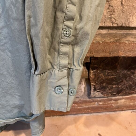 Ava & Viv Oversized Sage Green Stretch Cotton Button Down Shirt - Picture 4 of 8